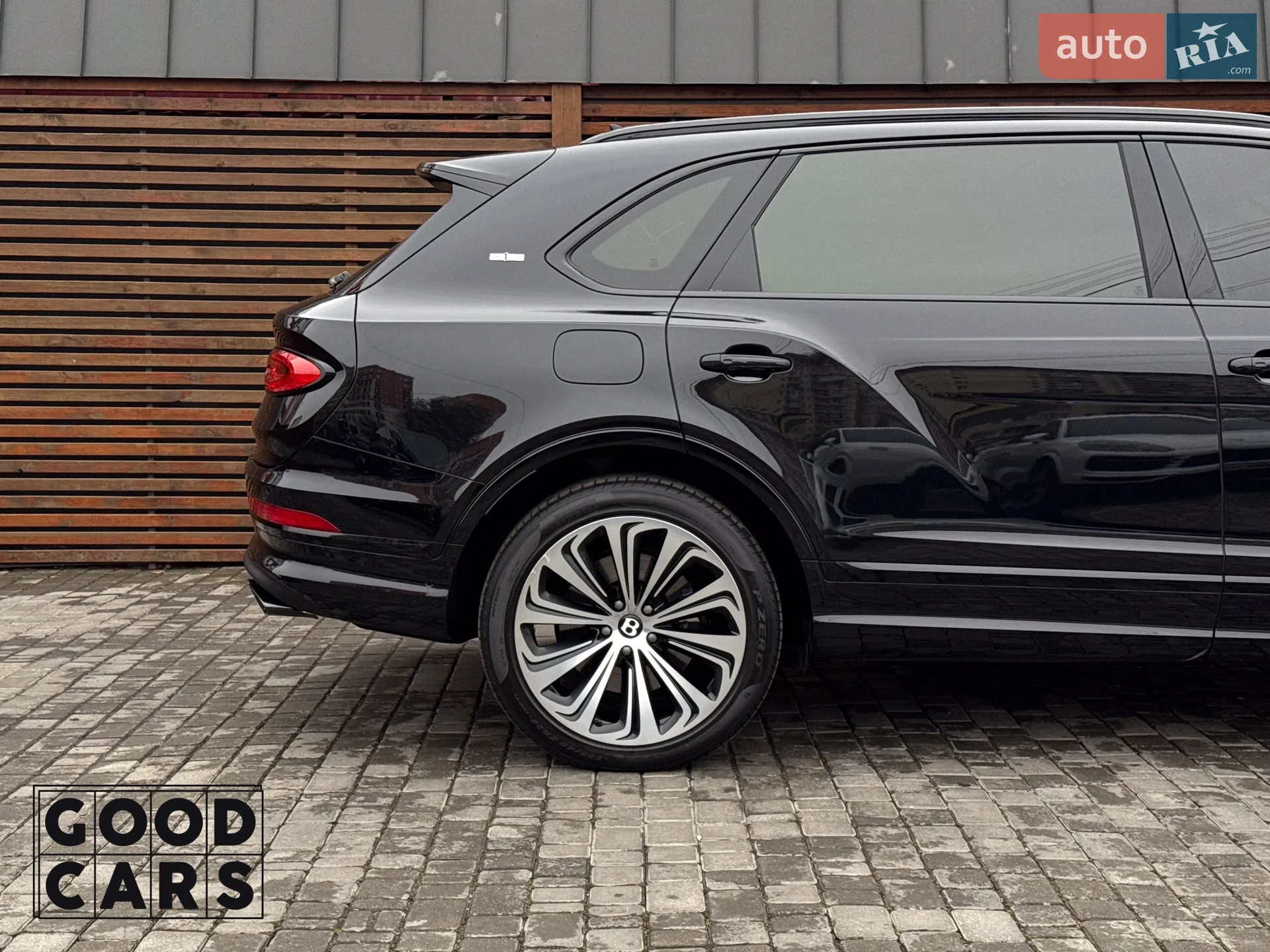 2022 Bentley Bentayga - мініатюра 17