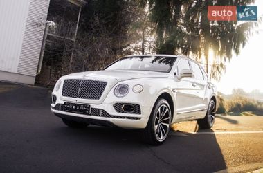 Позашляховик / Кросовер Bentley Bentayga 2017 в Києві