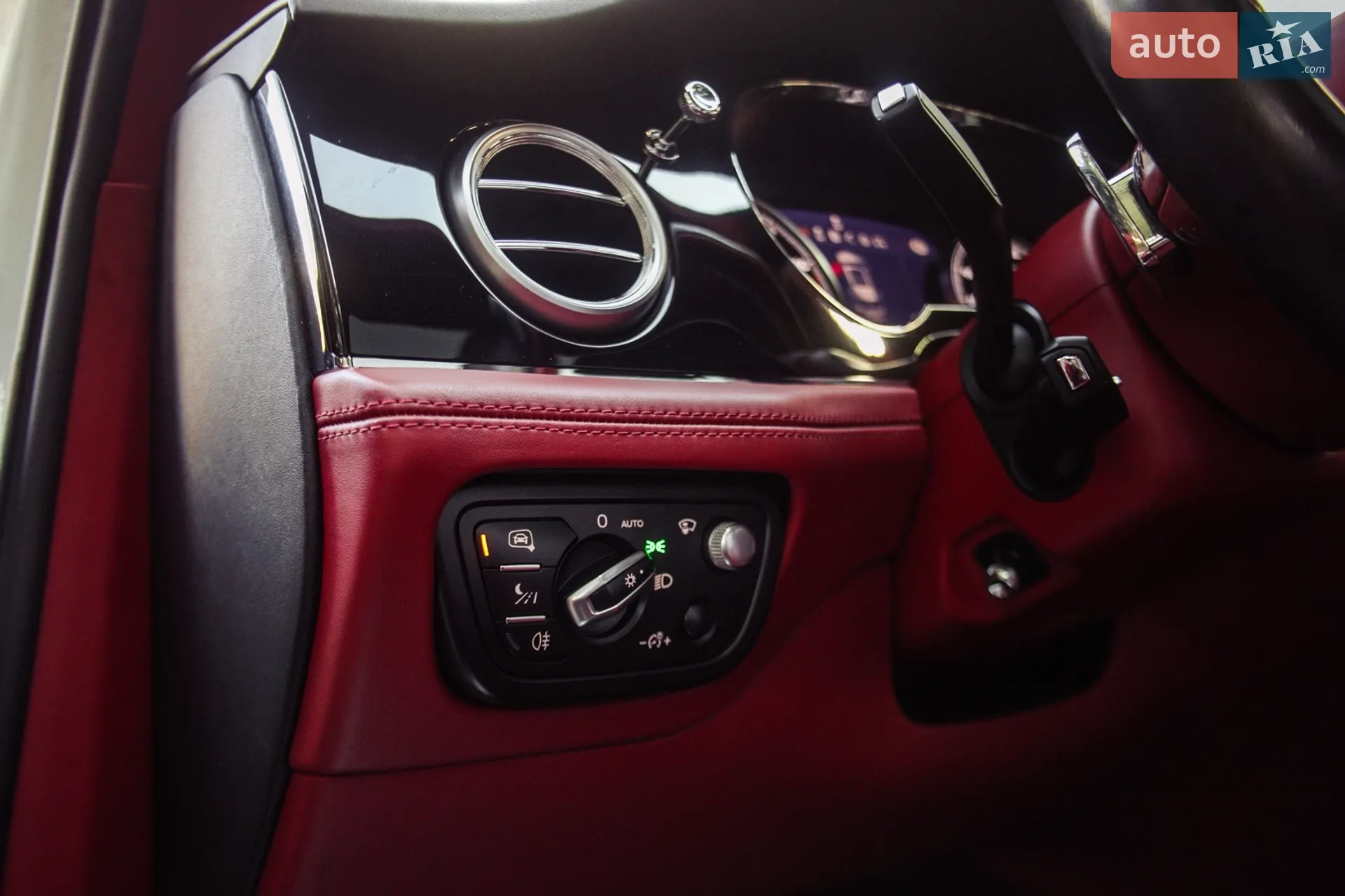 2017 Bentley Bentayga - мініатюра 40
