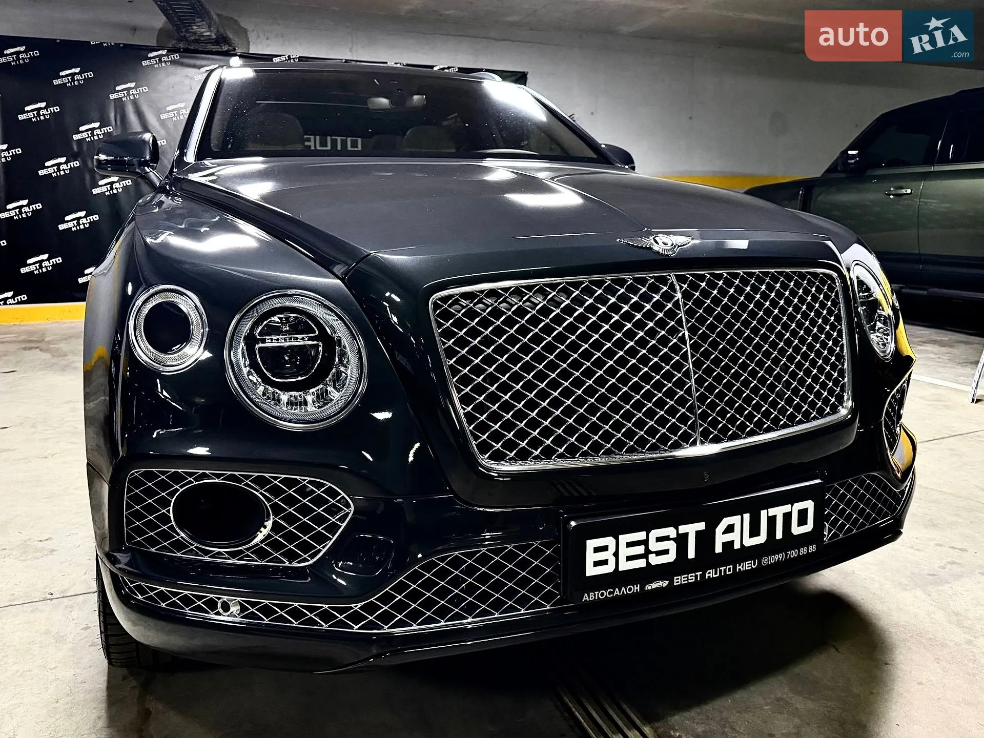 2016 Bentley Bentayga - мініатюра 4