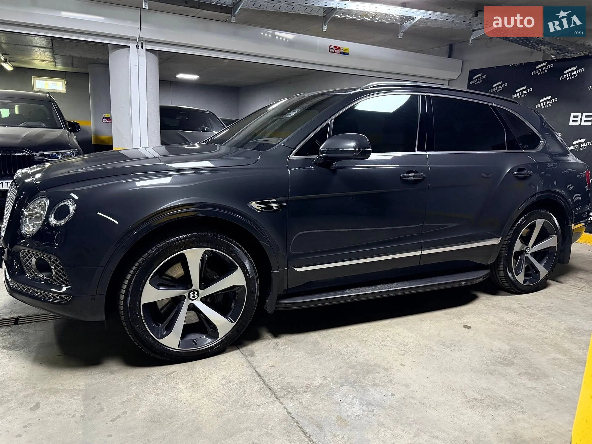 2016 Bentley Bentayga - мініатюра 21