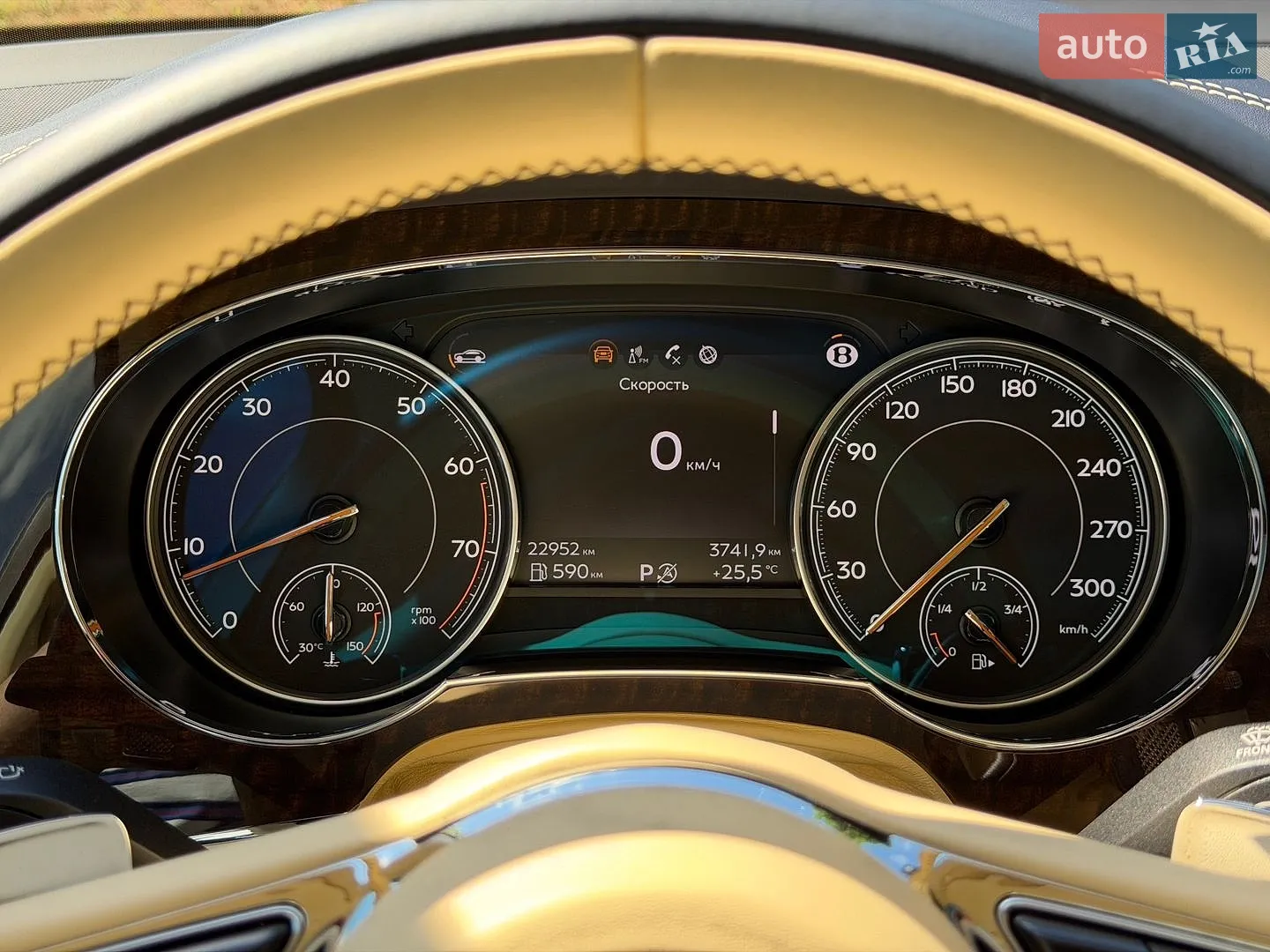 2016 Bentley Bentayga - мініатюра 25