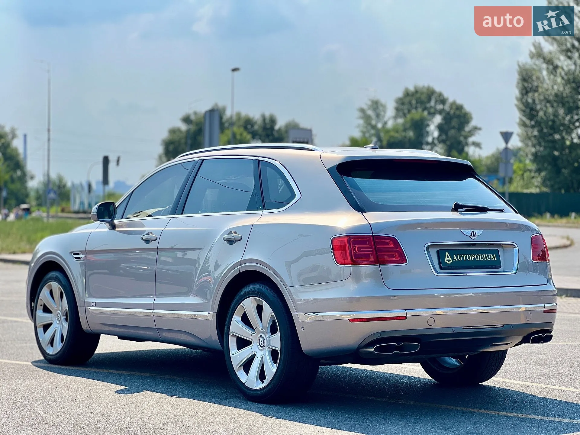 2020 Bentley Bentayga - мініатюра 8