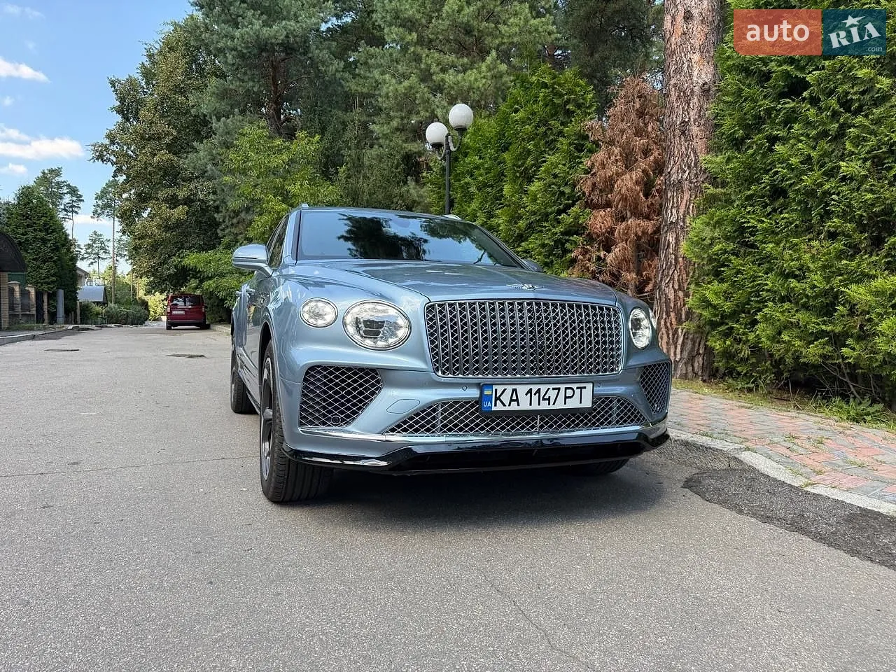 2022 Bentley Bentayga - мініатюра 2