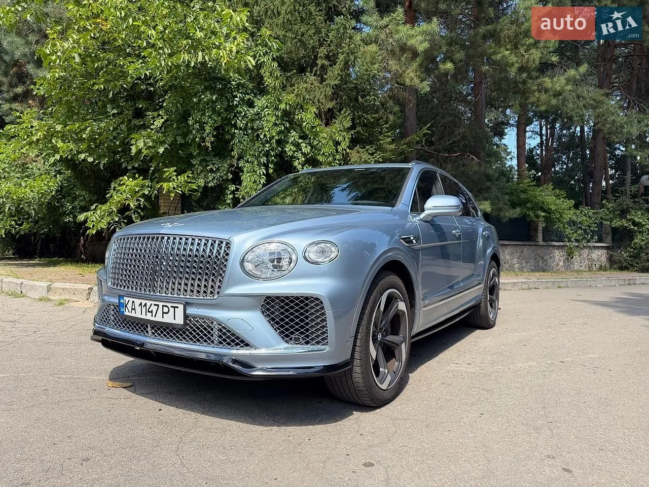 2022 Bentley Bentayga - мініатюра 3