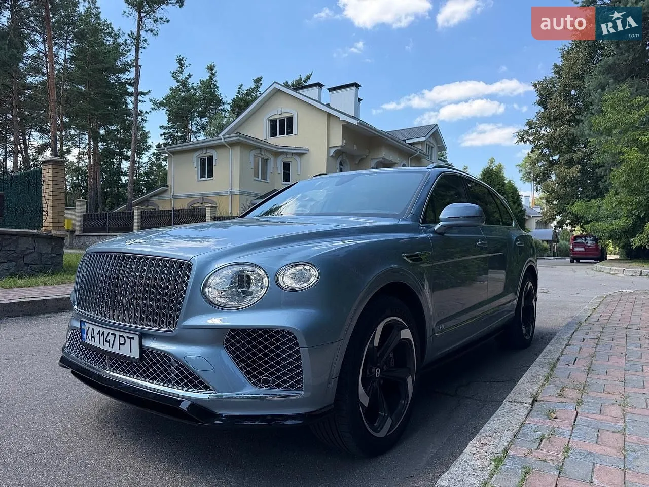 2022 Bentley Bentayga - мініатюра 5