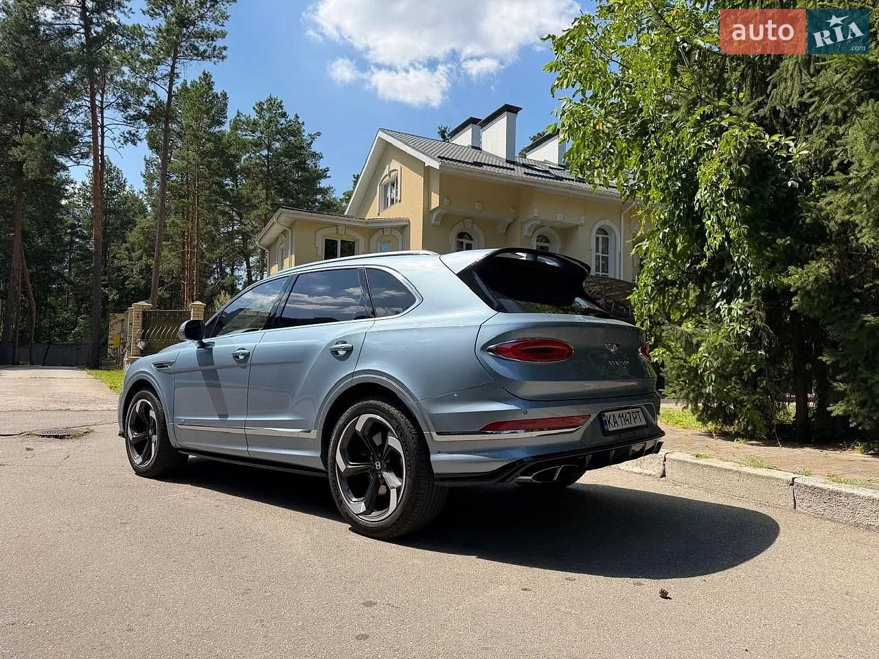 2022 Bentley Bentayga - мініатюра 11
