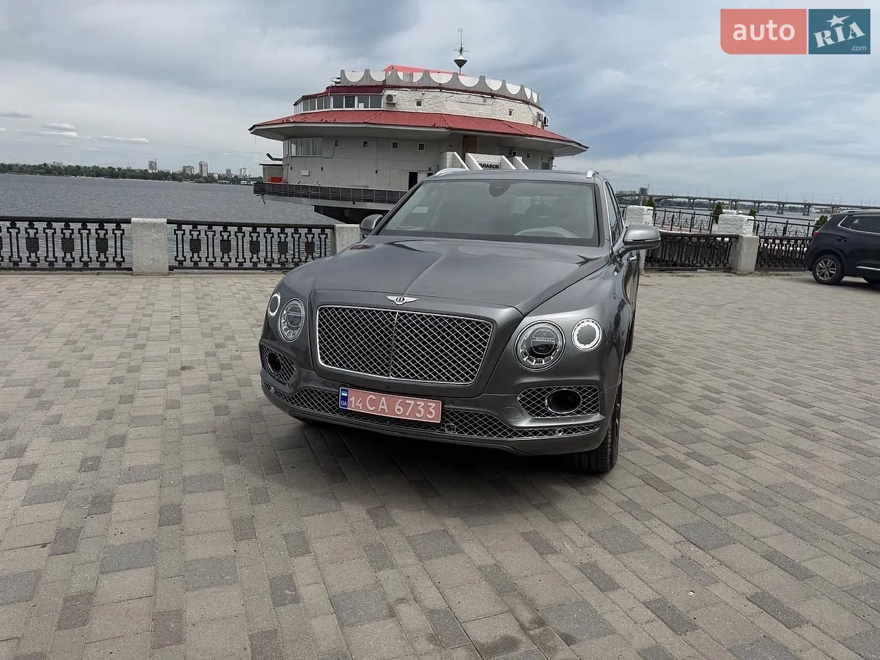 2016 Bentley Bentayga - мініатюра 25
