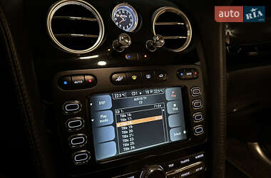 Седан Bentley Continental Flying Spur 2005 в 