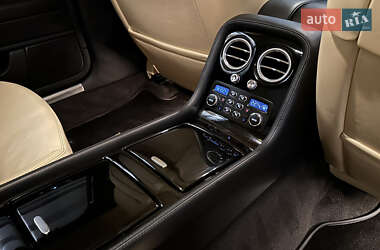 Седан Bentley Continental Flying Spur 2005 в 