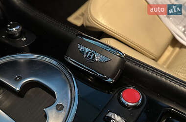 Седан Bentley Continental Flying Spur 2005 в 