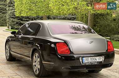 Седан Bentley Continental Flying Spur 2007 в 