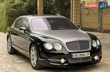 Седан Bentley Continental Flying Spur 2007 в 