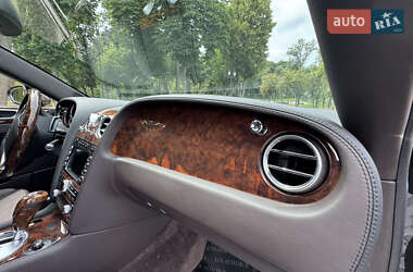 Седан Bentley Continental Flying Spur 2008 в 