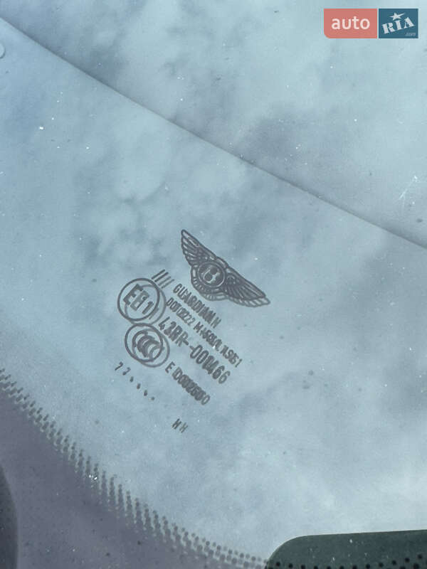 Седан Bentley Continental Flying Spur 2008 в Киеве