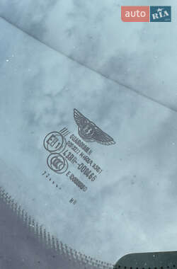 Седан Bentley Continental Flying Spur 2008 в 