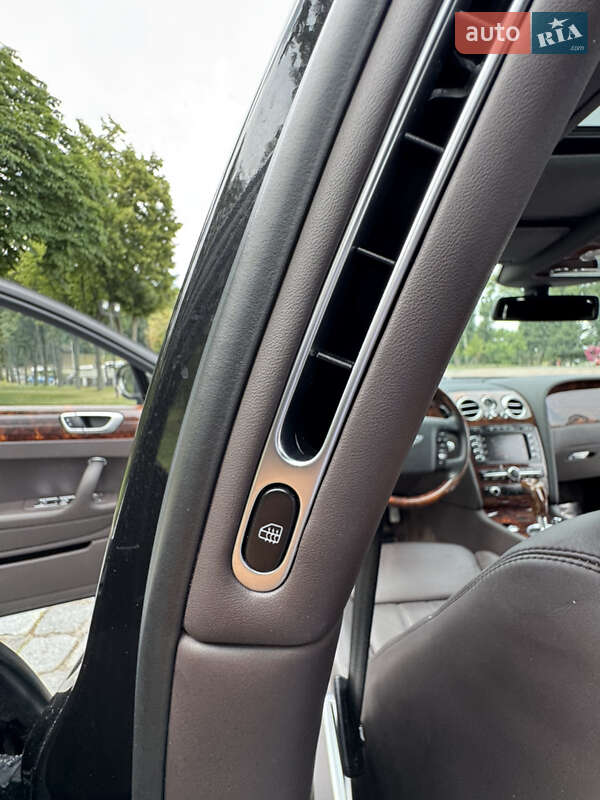 Седан Bentley Continental Flying Spur 2008 в Киеве