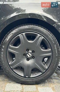 Седан Bentley Continental Flying Spur 2008 в 