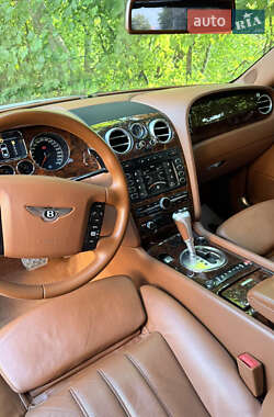 Седан Bentley Continental Flying Spur 2006 в 