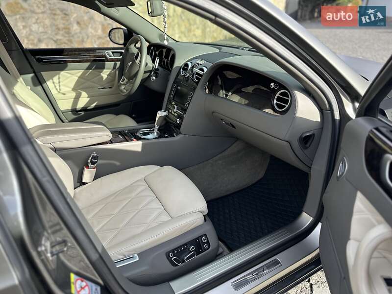 Седан Bentley Continental Flying Spur 2008 в Рівному