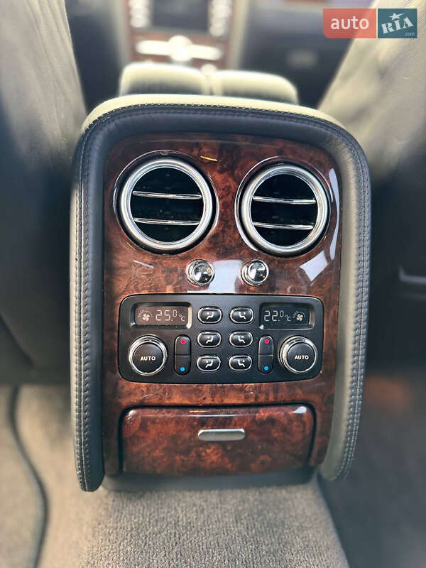 Седан Bentley Continental Flying Spur 2006 в Киеве фото 8 Седан Bentley Continental Flying Spur 2006 в Киеве