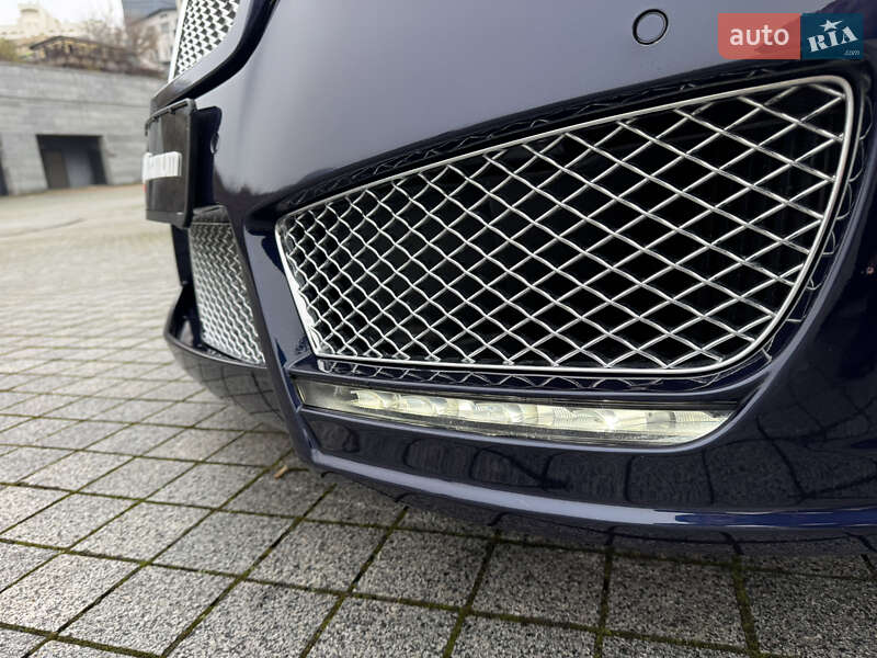 Седан Bentley Continental Flying Spur 2012 в Києві