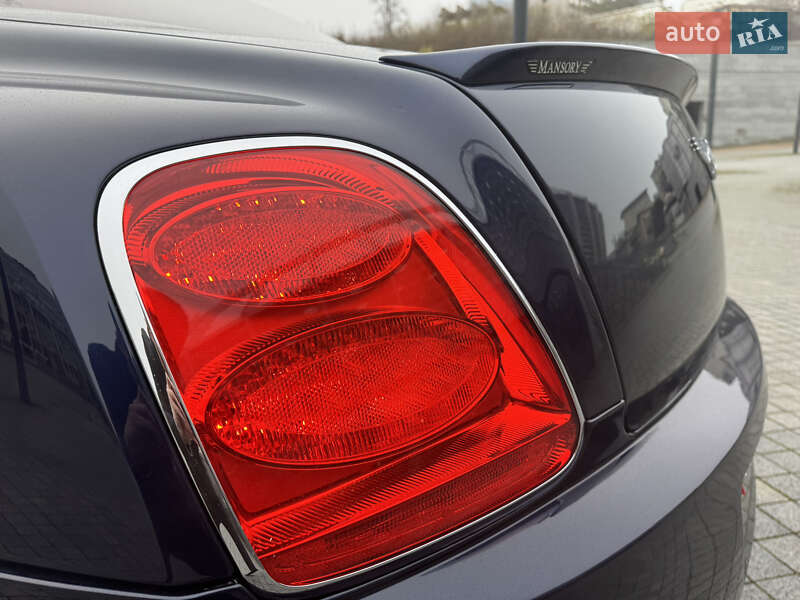 Седан Bentley Continental Flying Spur 2012 в Києві