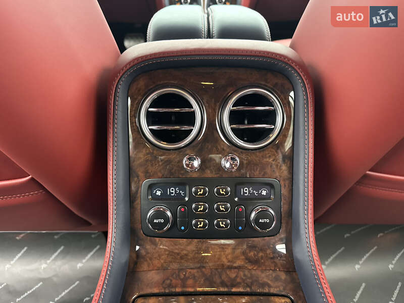 Седан Bentley Continental Flying Spur 2012 в Києві