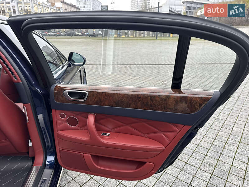 Седан Bentley Continental Flying Spur 2012 в Києві
