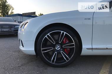 Купе Bentley Continental GT 2014 в Києві