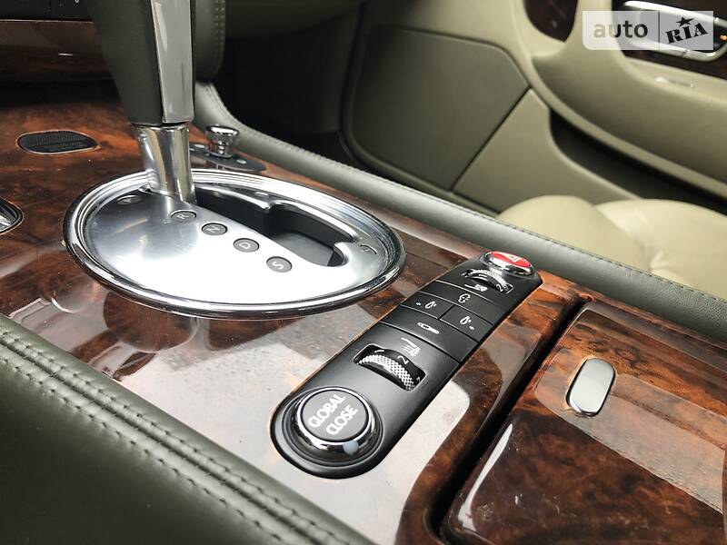 Купе Bentley Continental GT 2005 в Києві фото 31 Купе Bentley Continental GT 2005 в Києві