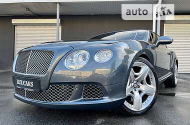 Купе Bentley Continental GT 2011 в Києві