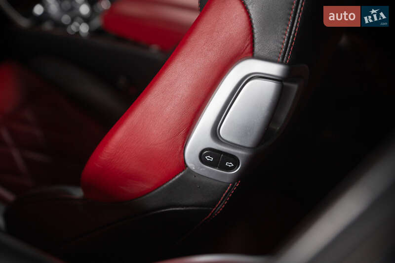 Купе Bentley Continental GT 2012 в Одесі