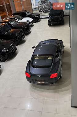 Купе Bentley Continental GT 2011 в 