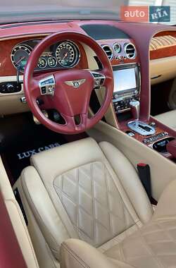 Купе Bentley Continental GT 2012 в 