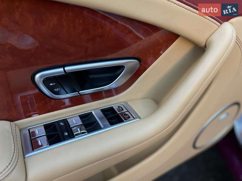 Купе Bentley Continental GT 2012 в Киеве