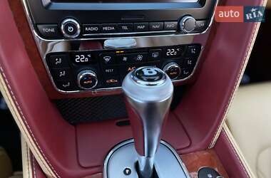 Купе Bentley Continental GT 2012 в 