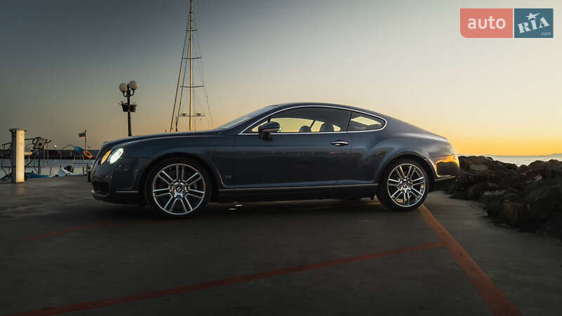 Купе Bentley Continental GT 2006 в Чернівцях