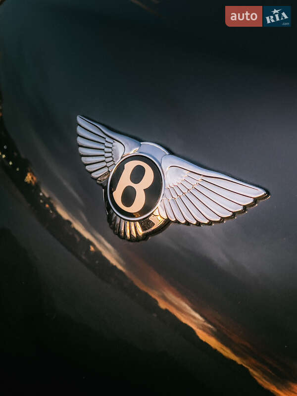 Купе Bentley Continental GT 2006 в Чернівцях