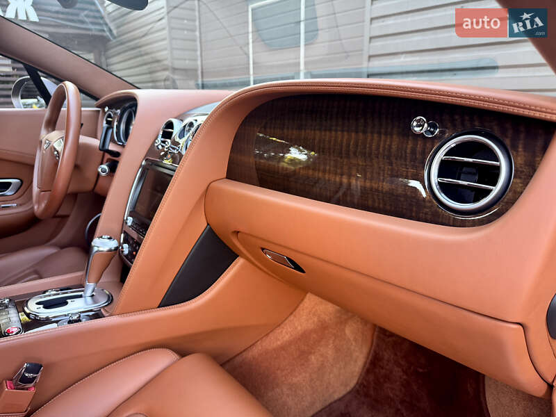 Купе Bentley Continental GT 2014 в Киеве
