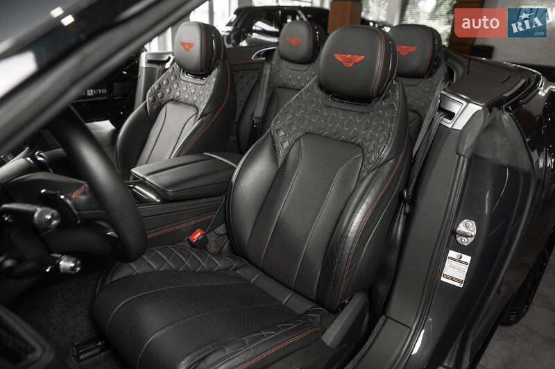 Кабриолет Bentley Continental GT 2022 в Одессе фото 40 Кабриолет Bentley Continental GT 2022 в Одессе