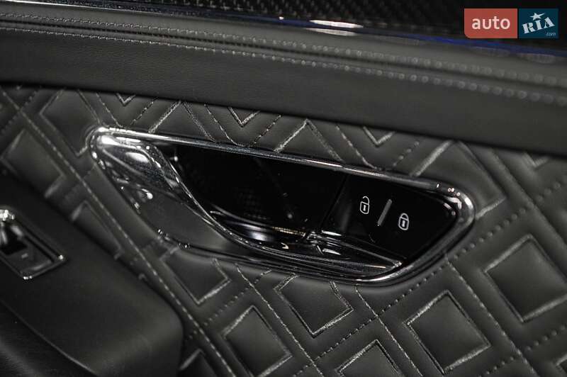 Кабриолет Bentley Continental GT 2022 в Одессе фото 84 Кабриолет Bentley Continental GT 2022 в Одессе