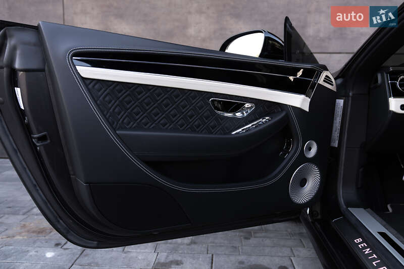 Купе Bentley Continental GT 2018 в Киеве фото 21 Купе Bentley Continental GT 2018 в Киеве