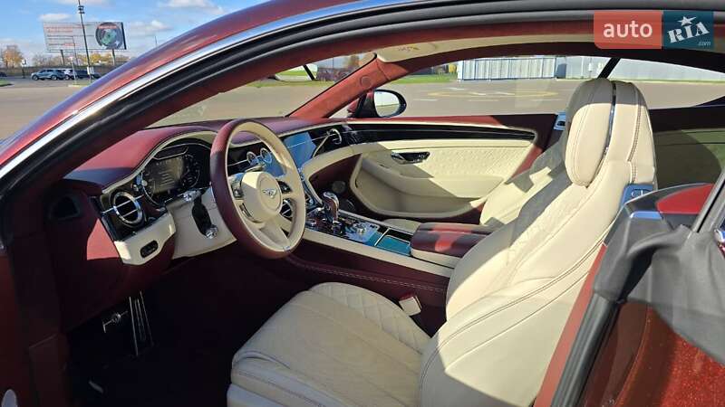 Купе Bentley Continental GT 2021 в Киеве фото 8 Купе Bentley Continental GT 2021 в Киеве