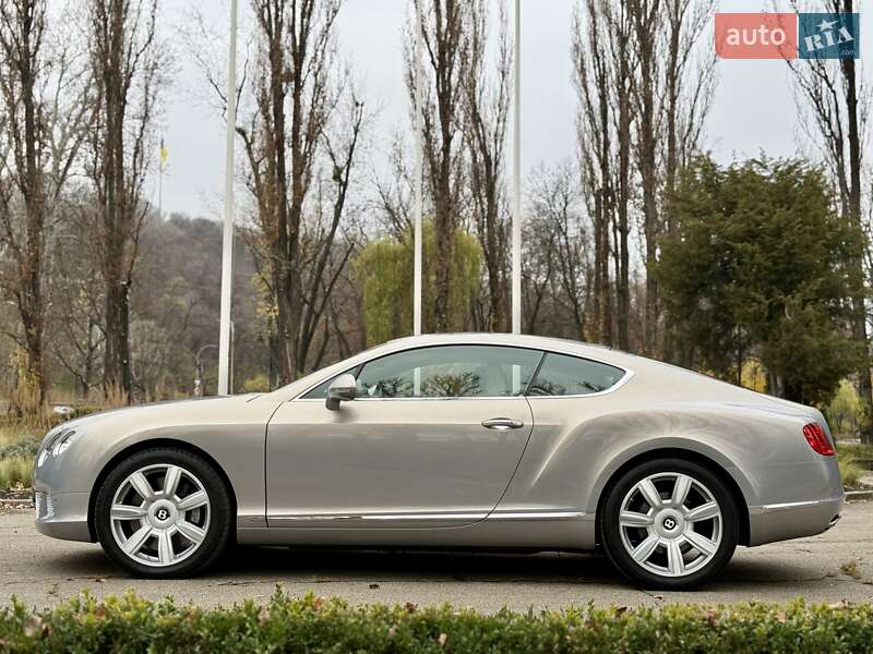 Купе Bentley Continental GT 2011 в Киеве фото 8 Купе Bentley Continental GT 2011 в Киеве
