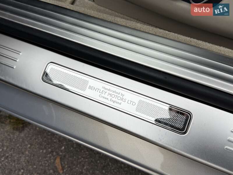 Купе Bentley Continental GT 2011 в Киеве фото 63 Купе Bentley Continental GT 2011 в Киеве