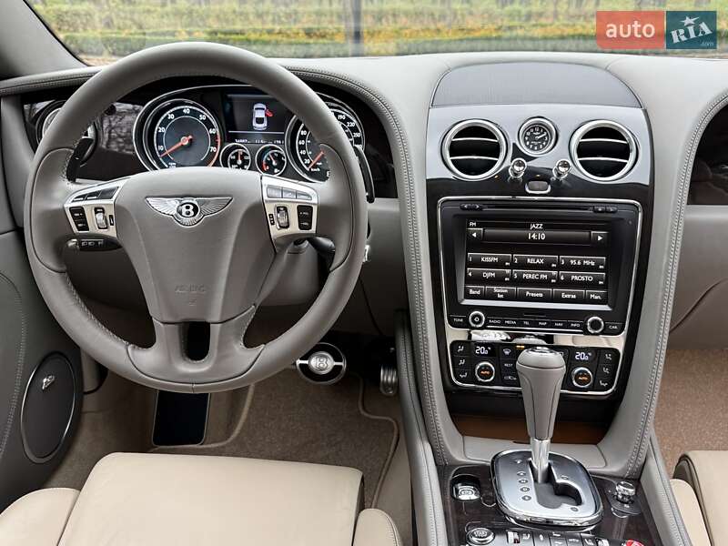 Купе Bentley Continental GT 2011 в Киеве фото 88 Купе Bentley Continental GT 2011 в Киеве