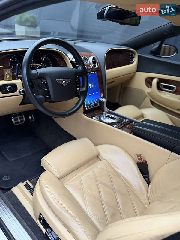 Купе Bentley Continental GT 2004 в Києві