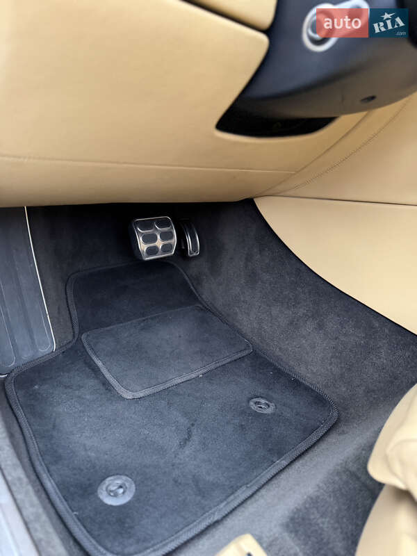 Купе Bentley Continental GT 2004 в Києві