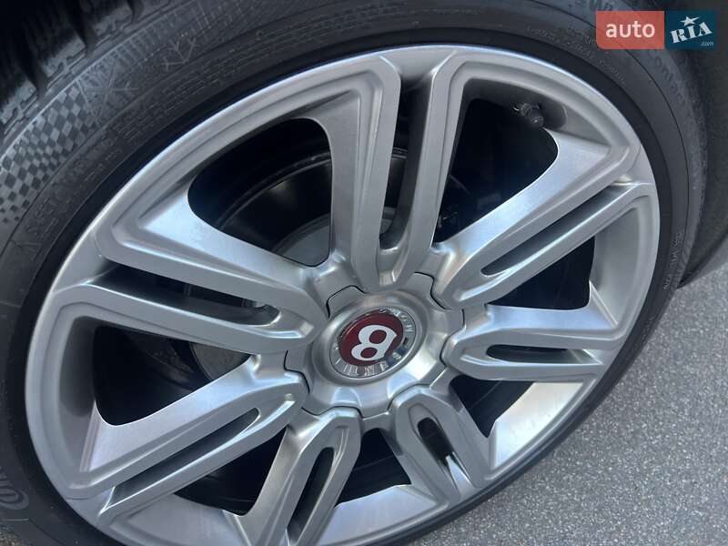 Купе Bentley Continental GT 2016 в Киеве фото 11 Купе Bentley Continental GT 2016 в Киеве